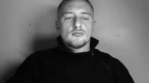 Snapshot of lev1ngston chatting on 12-15-25, 04:22 lev1ngston online show from 12-15-25, 04:22