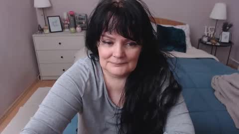 Mary online show from 02-24-26, 02:48