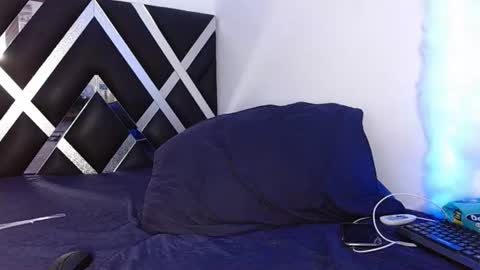 LevySteven online show from 07-10-26, 01:54