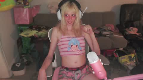 Snapshot of lewdy_booty chatting on 06-13-26, 03:59 lewdy booty online show from 06-13-26, 03:59