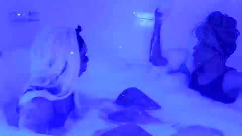 Snapshot of lewenskiimeranda chatting on 11-17-25, 03:45 luuluulewinskii online show from 11-17-25, 03:45