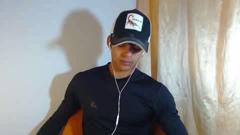 Snapshot of lewis_ly chatting on 02-12-26, 12:22 i am lewis ly EDUARDO MEMDOZA15 online show from 02-12-26, 12:22