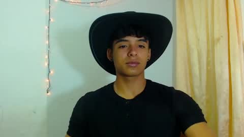 i  am lewis ly EDUARDO MEMDOZA15 online show from 05-01-26, 02:54