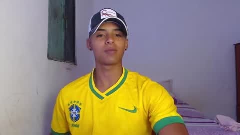 Snapshot of lewis_ly chatting on 07-02-26, 12:44 i am lewis ly EDUARDO MEMDOZA15 online show from 07-02-26, 12:44