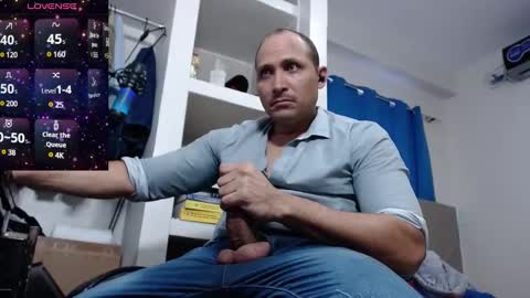 Snapshot of lewislamxxx chatting on 01-24-25, 08:00 Lewis online show from 01-24-25, 08:00