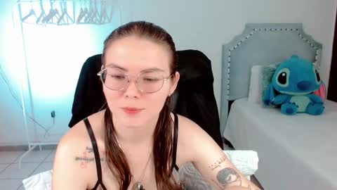 Lexas Room online show from 11-25-25, 04:12