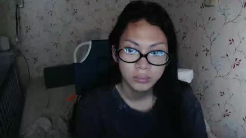 Hev Lexi online show from 04-28-26, 04:17