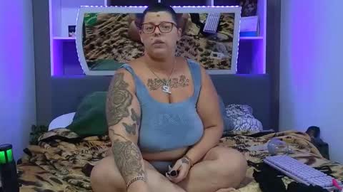 Lexi und Lex online show from 10-14-25, 06:03