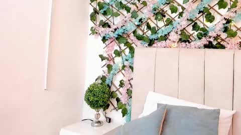 Gabrielle online show from 10-29-25, 10:28