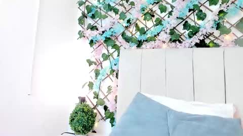 Gabrielle online show from 11-12-25, 10:48