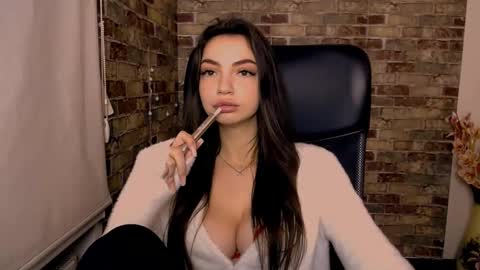 Alexia online show from 12-07-24, 04:25