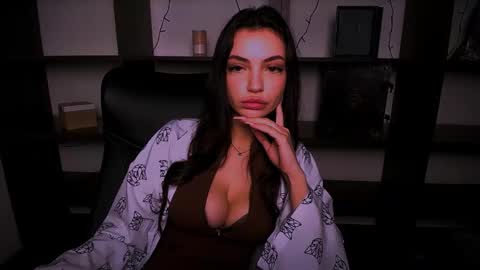 Alexia online show from 12-11-24, 03:37