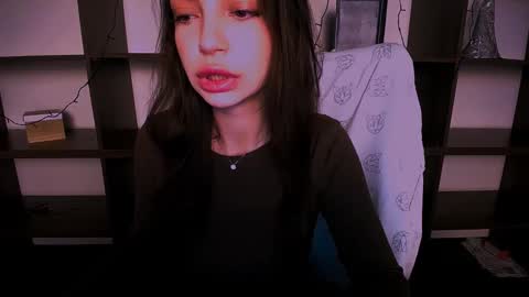 Alexia online show from 12-20-24, 01:11