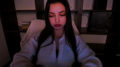 Alexia online show from 01-04-25, 04:32