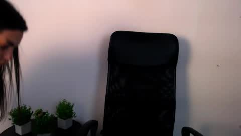 Alexia online show from 06-05-26, 10:43