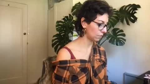 Snapshot of lexi_purr chatting on 06-05-26, 02:51 Lexi Purr online show from 06-05-26, 02:51