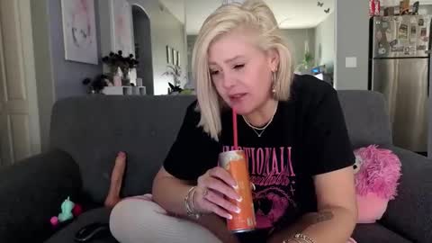 Lexi online show from 01-08-26, 08:00