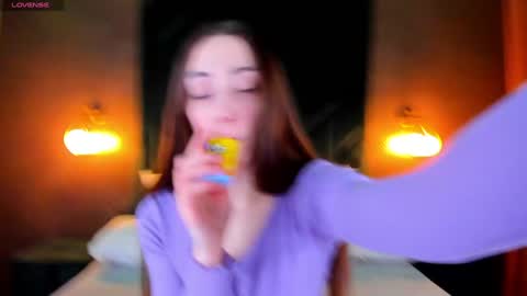 Snapshot of lexi_split chatting on 01-21-25, 08:41 Lexi GTM2 MonWedThurSatSun 1000am-400pm online show from 01-21-25, 08:41