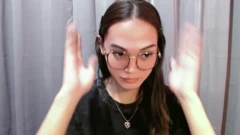 Snapshot of lexibabe_ chatting on 06-08-26, 06:25 lexibabe_ online show from 06-08-26, 06:25