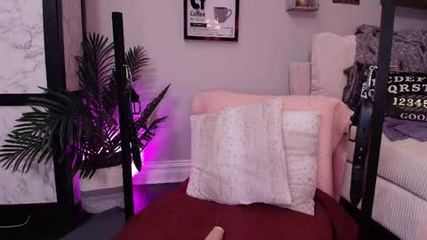 Lexi Smith online show from 10-03-25, 09:50