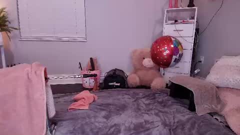 Snapshot of lexibby69 chatting on 07-27-26, 07:15 Lexi Smith online show from 07-27-26, 07:15