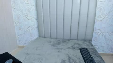 LexiCutee online show from 05-23-26, 12:53