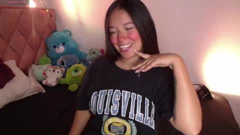 Snapshot of lexie_babe chatting on 01-19-26, 02:15 Lexie Thompson 8pm 0000am -5 online show from 01-19-26, 02:15