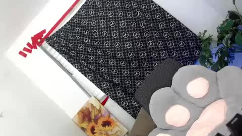 Snapshot of lexie_loveee chatting on 03-07-25, 12:01 lexie_loveee online show from 03-07-25, 12:01