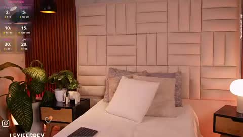 Lexie  online show from 07-23-26, 12:14