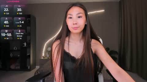 Snapshot of lexiele3 chatting on 06-15-26, 09:55 Lexie dont forget to thumbs up me online show from 06-15-26, 09:55
