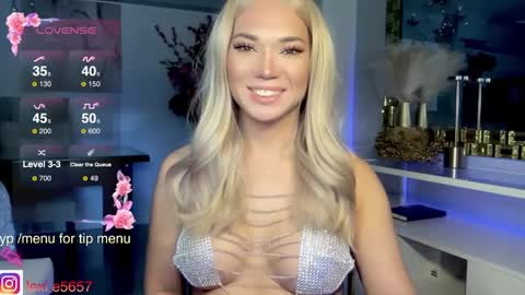 lexiesmith_ online show from 01-21-25, 01:08