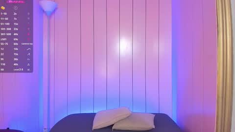 Lexie Thompson  online show from 12-14-25, 12:10