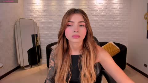 Snapshot of lexiewayne chatting on 01-07-25, 07:38 Lexie online show from 01-07-25, 07:38