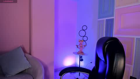 Snapshot of lexiewayne chatting on 10-15-25, 07:47 Lexie online show from 10-15-25, 07:47