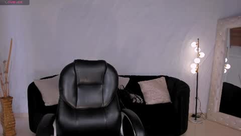 Snapshot of lexiewayne chatting on 06-19-26, 06:01 Lexie online show from 06-19-26, 06:01