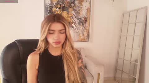 Snapshot of lexiewayne chatting on 06-28-26, 06:03 Lexie online show from 06-28-26, 06:03