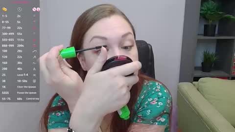 Lexi online show from 10-17-25, 04:09