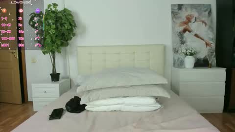 Lexi online show from 03-29-26, 05:40