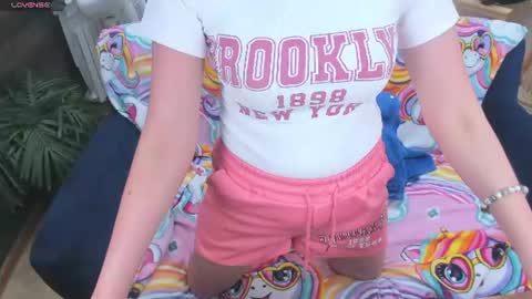 Lexi online show from 08-01-26, 06:23