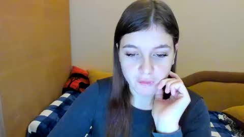 Snapshot of lexiluxlov chatting on 12-02-25, 08:08 Elisabeth online show from 12-02-25, 08:08