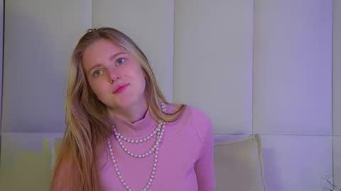 Lexi online show from 09-16-25, 06:25