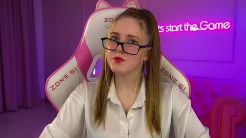 Lexi online show from 05-16-26, 07:01