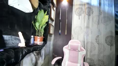 lexisecrets12 online show from 11-19-25, 02:55