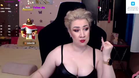 Lexy online show from 02-08-25, 04:14