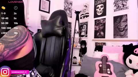 Snapshot of lexyjoyce chatting on 11-25-25, 10:32 LexyJoyce online show from 11-25-25, 10:32