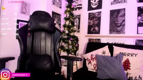 Snapshot of lexyjoyce chatting on 12-17-25, 09:10 LexyJoyce online show from 12-17-25, 09:10