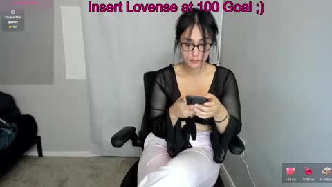 Snapshot of lexyvalentine chatting on 02-02-26, 07:56 Mai online show from 02-02-26, 07:56