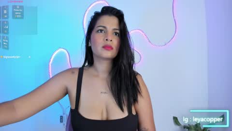 Snapshot of leyacopper chatting on 05-21-26, 11:12 Leya online show from 05-21-26, 11:12