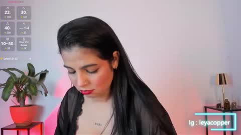 Leya online show from 07-23-26, 11:35