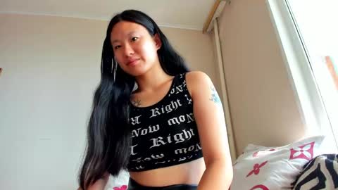 Leya online show from 06-10-26, 04:01